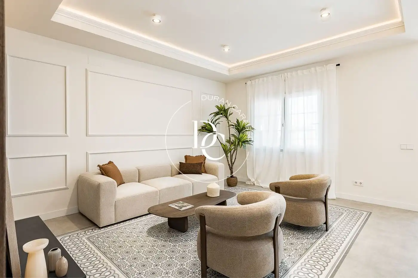 Penthouse with terrace for sale in Carrer del Rosselló, imagen 3