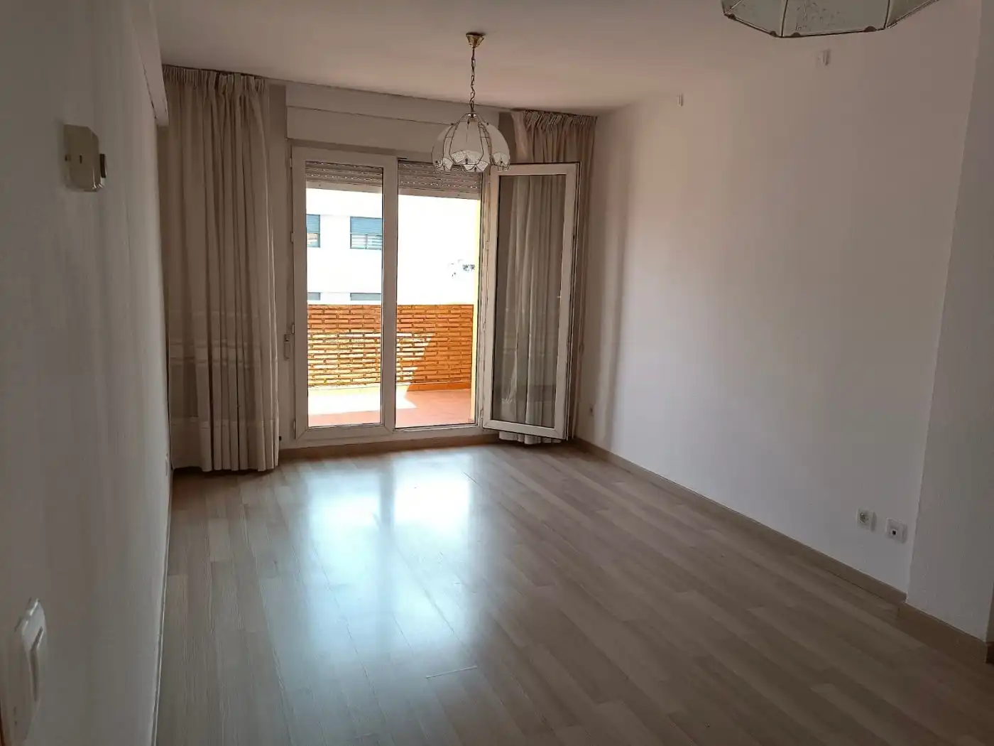 Flat for rent in Avenida CADIZ, Barrio de Zaidín