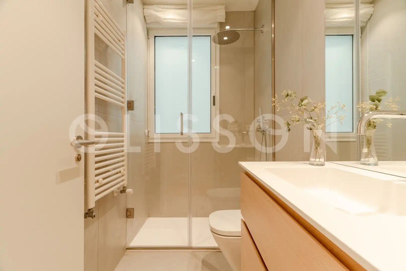 Baño de Piso en venta en Madrid con Aire acondicionado, Calefacción y Amueblado