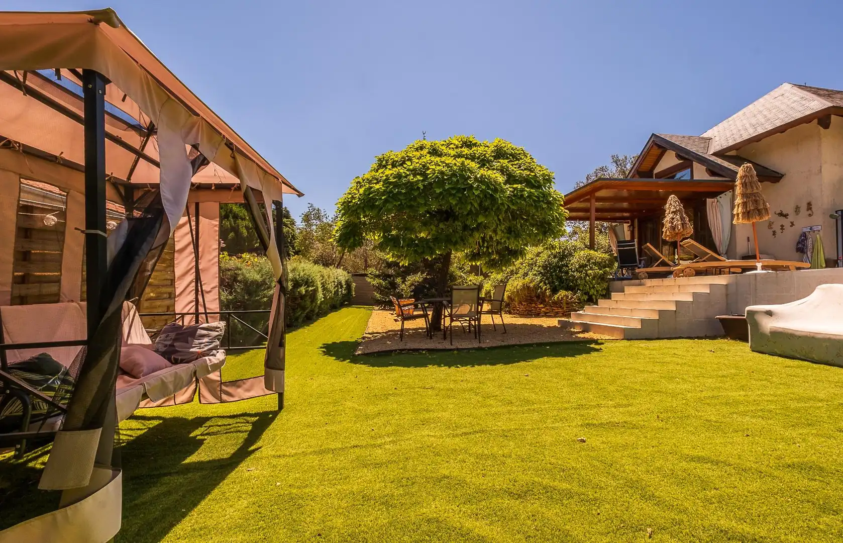 Terrassa de Casa o xalet en venda en Guadarrama amb Aire condicionat, Calefacció i Jardí privat
