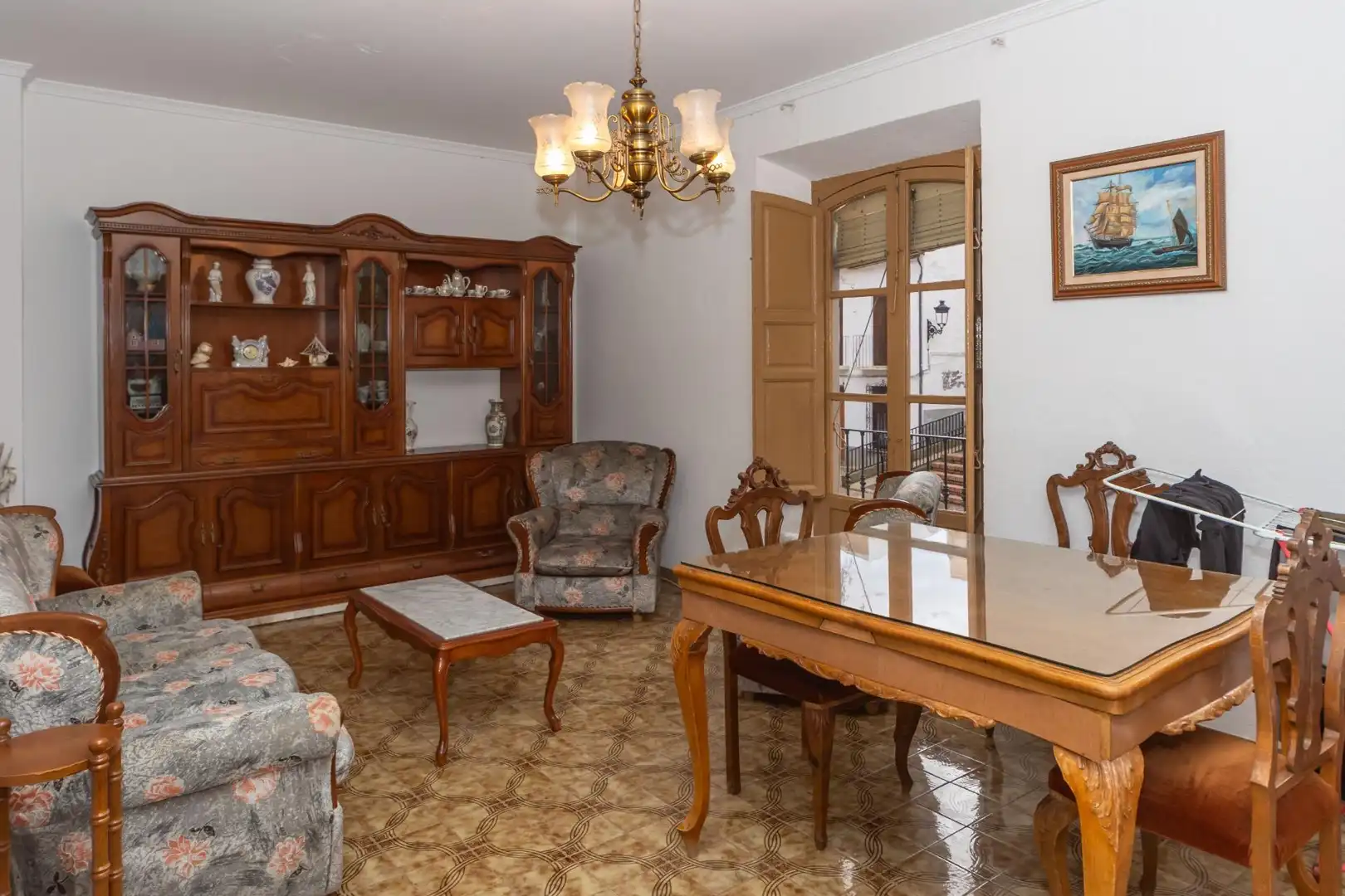 Comedor de Edificio en venta en Guadix