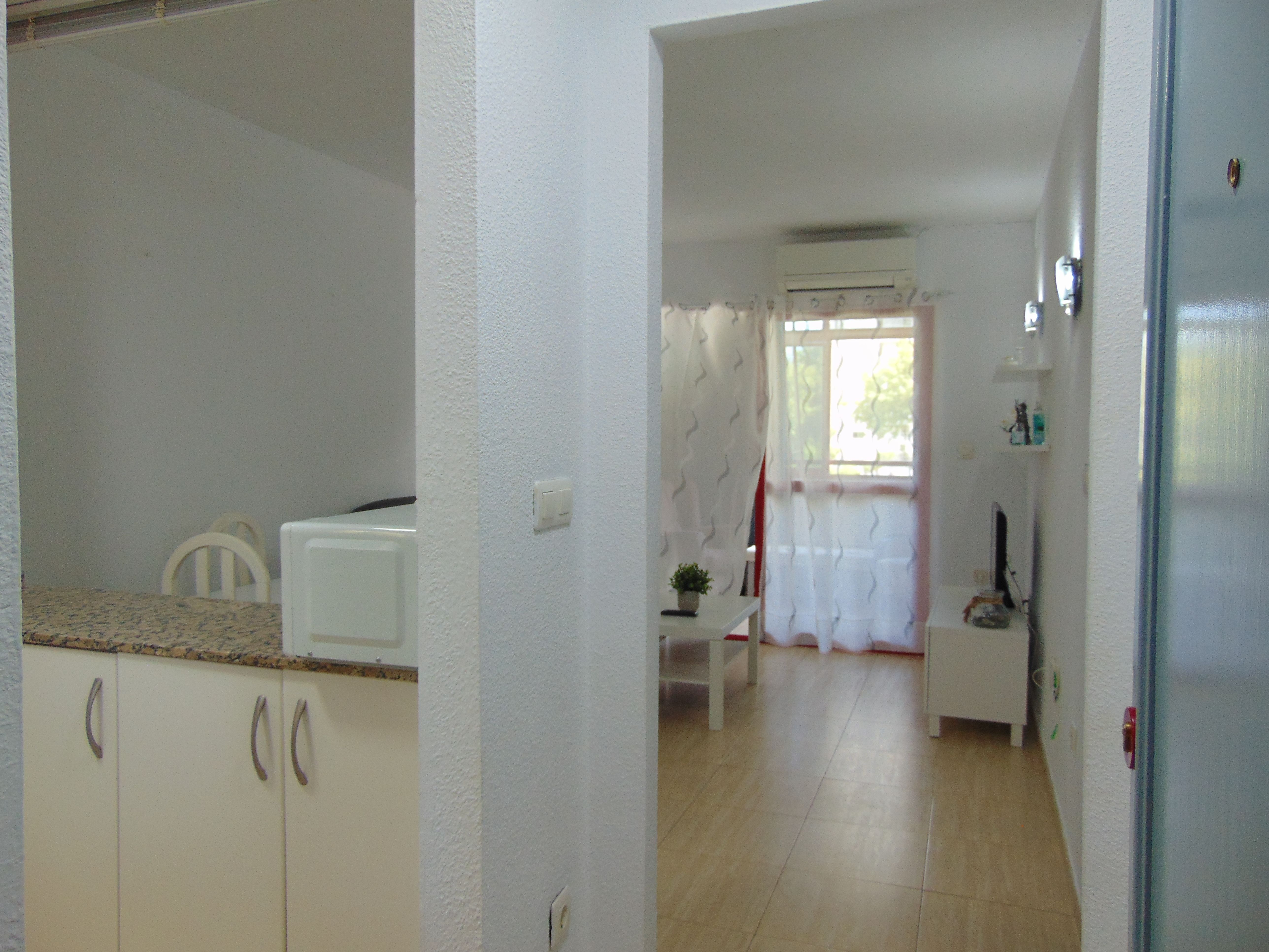 Dormitori de Apartament de lloguer en Benidorm amb Piscina, Moblat i Piscina comunitària