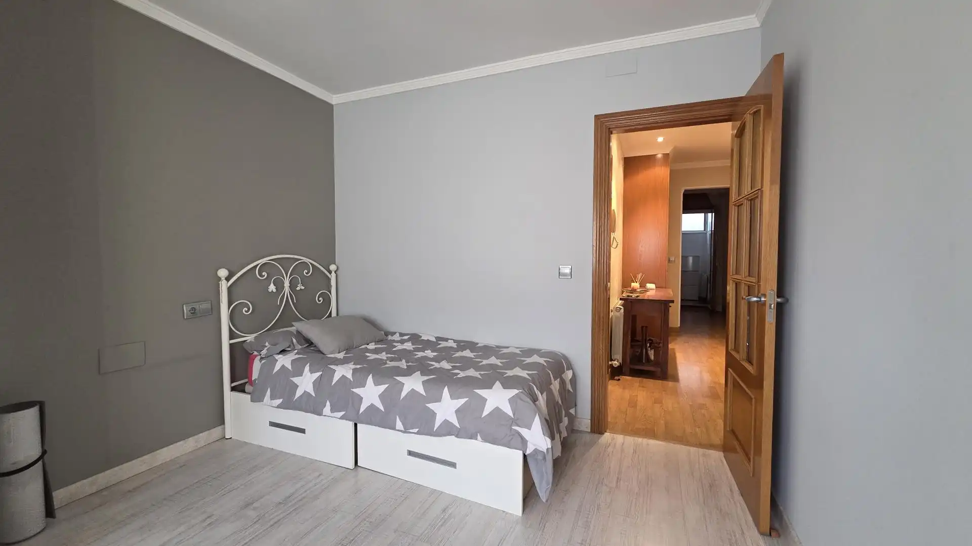 Habitación de Casa adosada en venta en Lleida con Calefacción