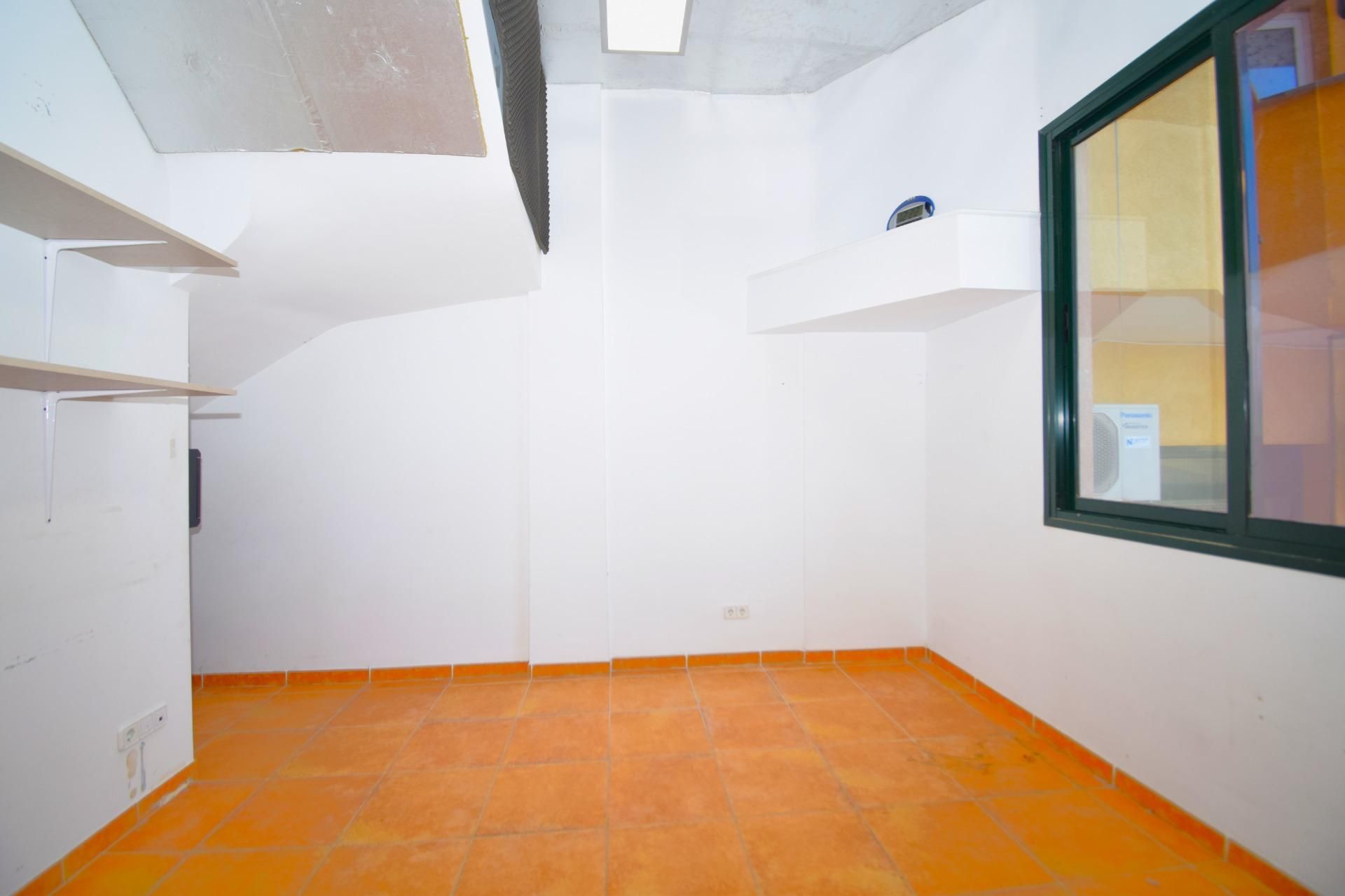 Premises for sale in Muro