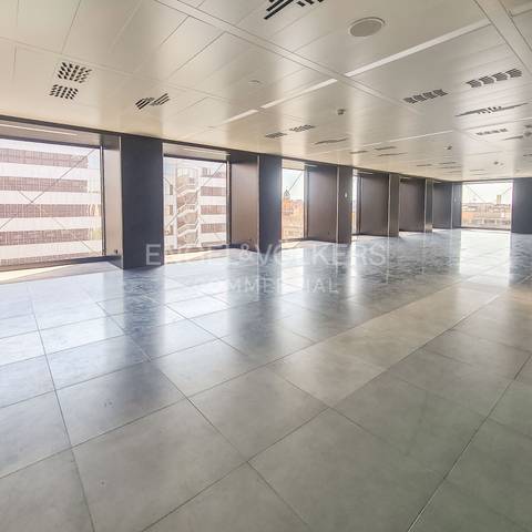 Oficina en Alquiler en Barri de les Corts