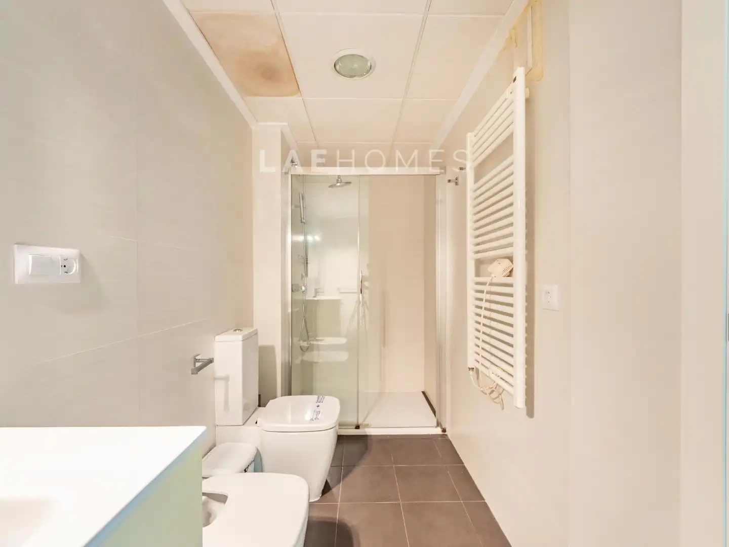 Baño de Piso en venta en Tavernes Blanques con Aire acondicionado y Calefacción
