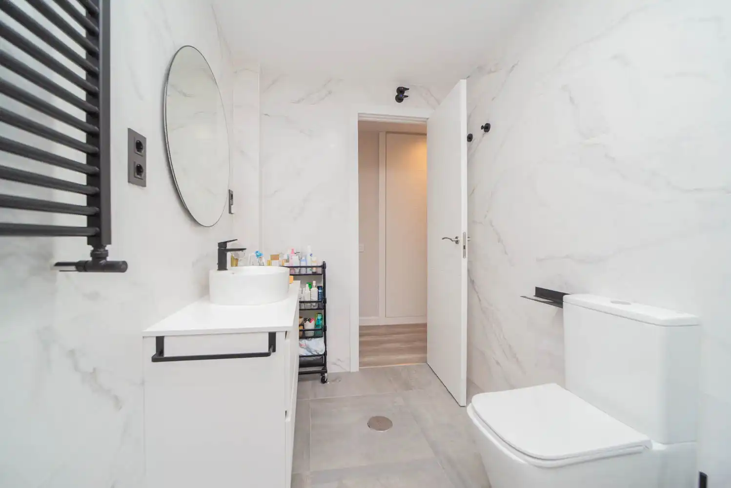Baño de Piso en venta en Navalcarnero con Aire acondicionado, Calefacción y Terraza