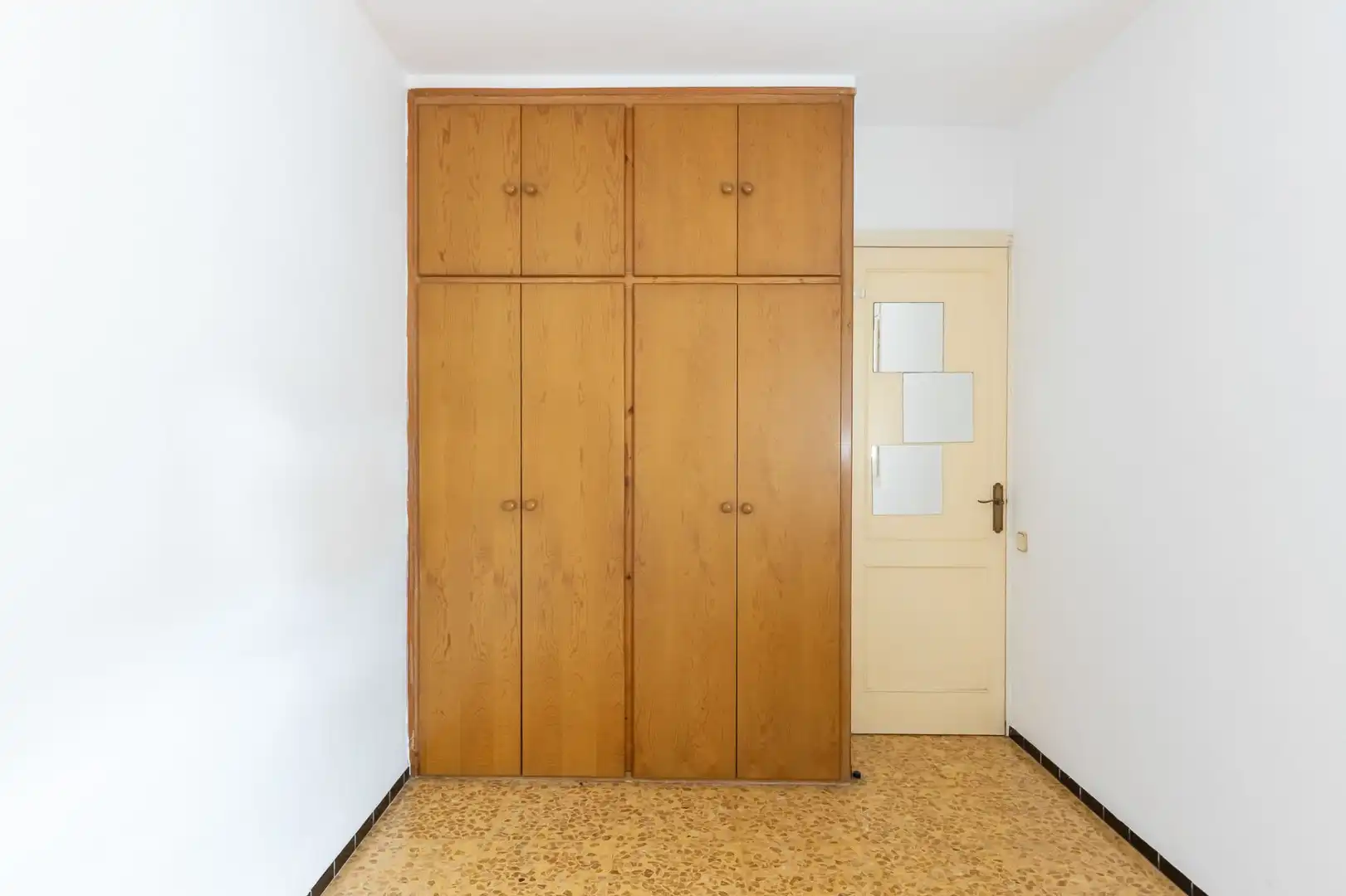 Duplexes for sale in Badalona  with Air Conditioner