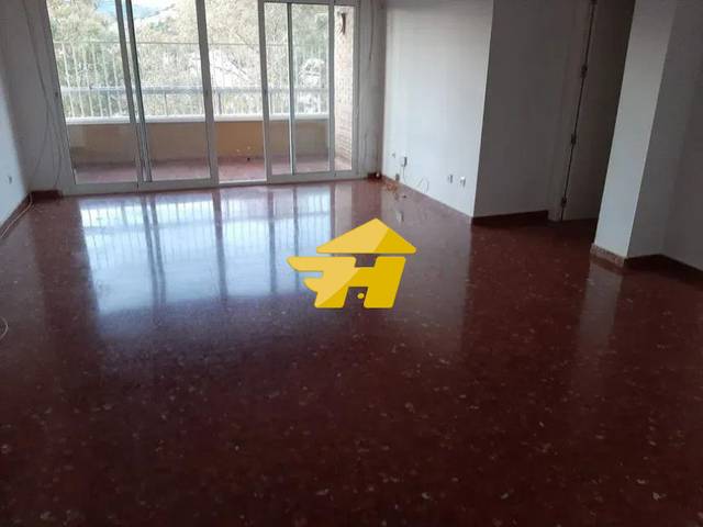 Piso en Alquiler en Calle Antonio Trueba en El Palo