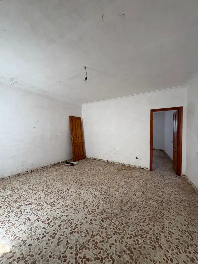 Casa adosada en venta en Carmona con Terraza y Balcón