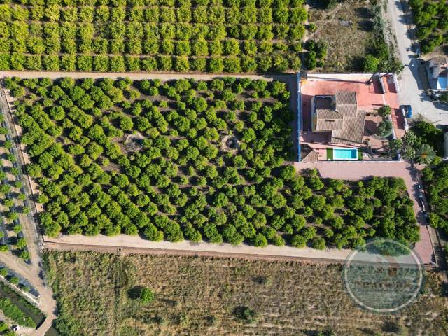 Casa-chalet en Venta en Calle Cmo Fabregat en Desamparados - Hurchillo - Torremendo