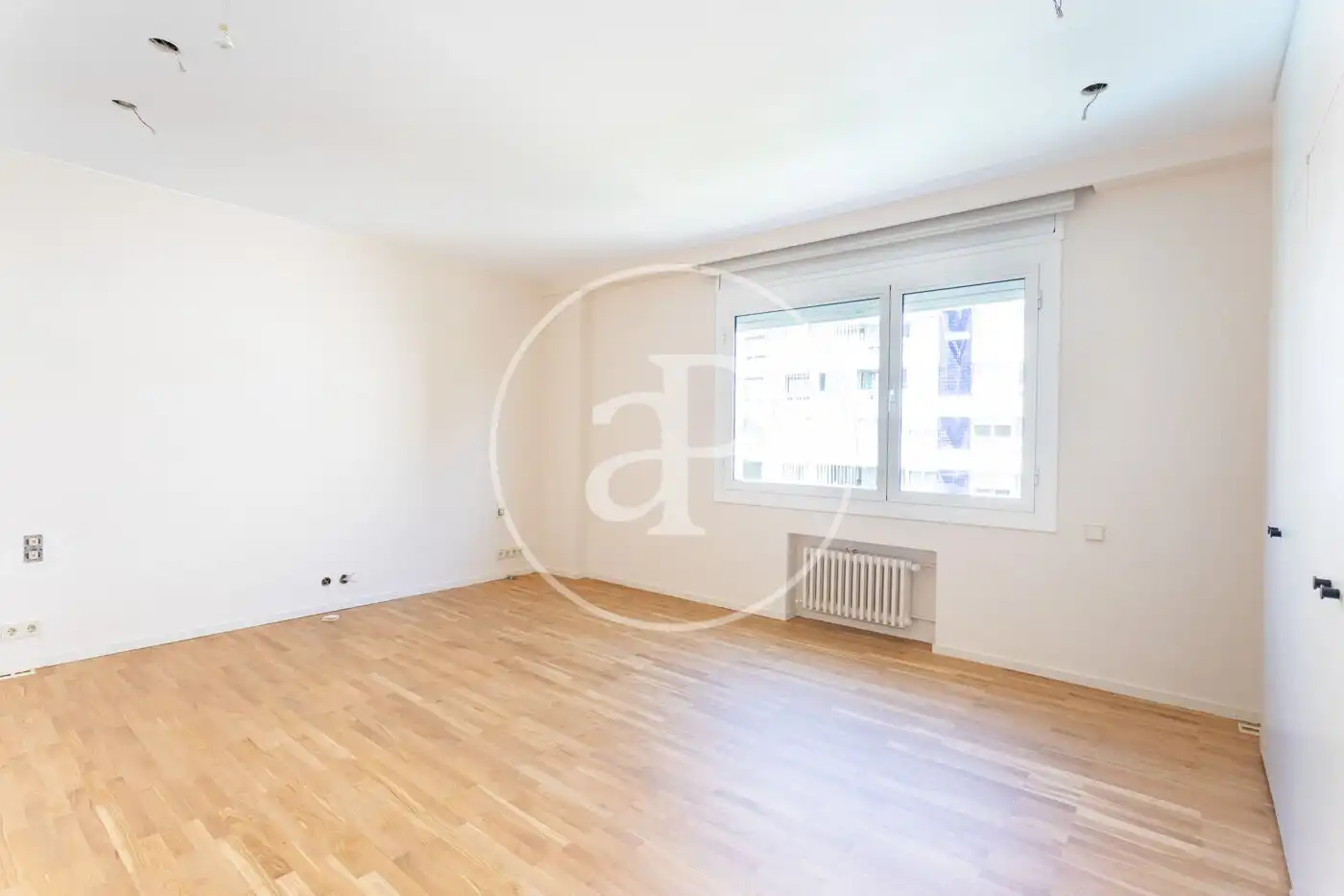 Living room of Flat for rent in Barcelona  with Air Conditioner, Heating and Private garden