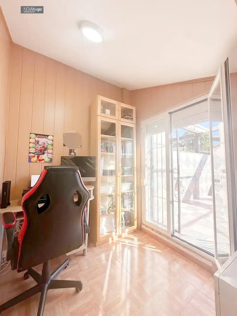Casa adosada en venta en Campanillas