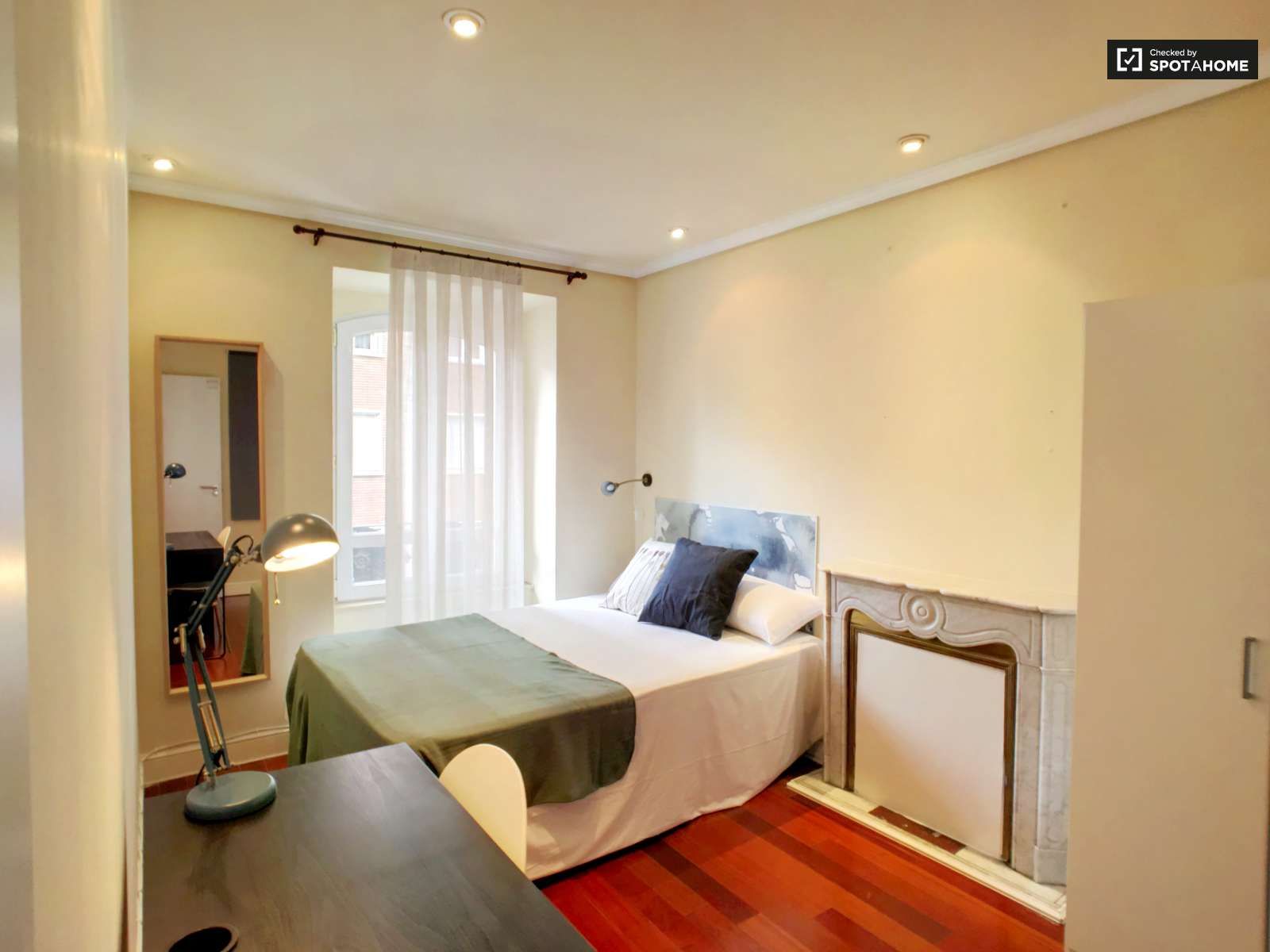 Flat to share in Palacio