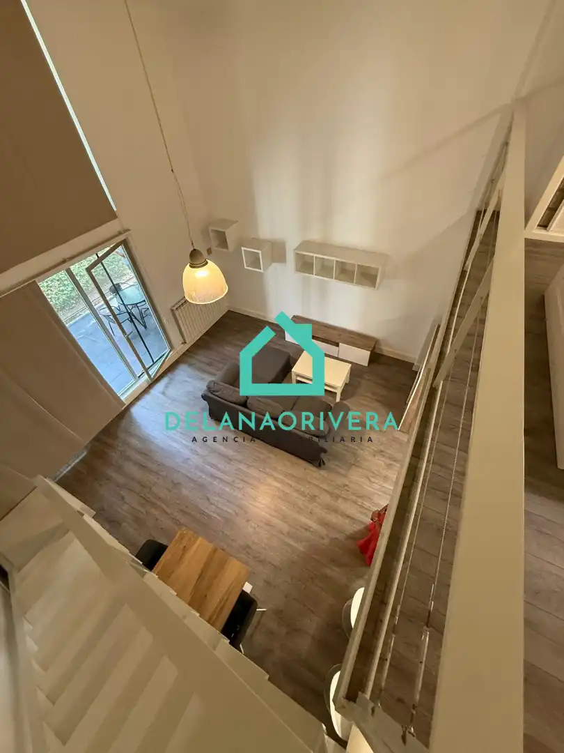Vista exterior de Loft de lloguer en Camarma de Esteruelas amb Aire condicionat, Calefacció i Terrassa