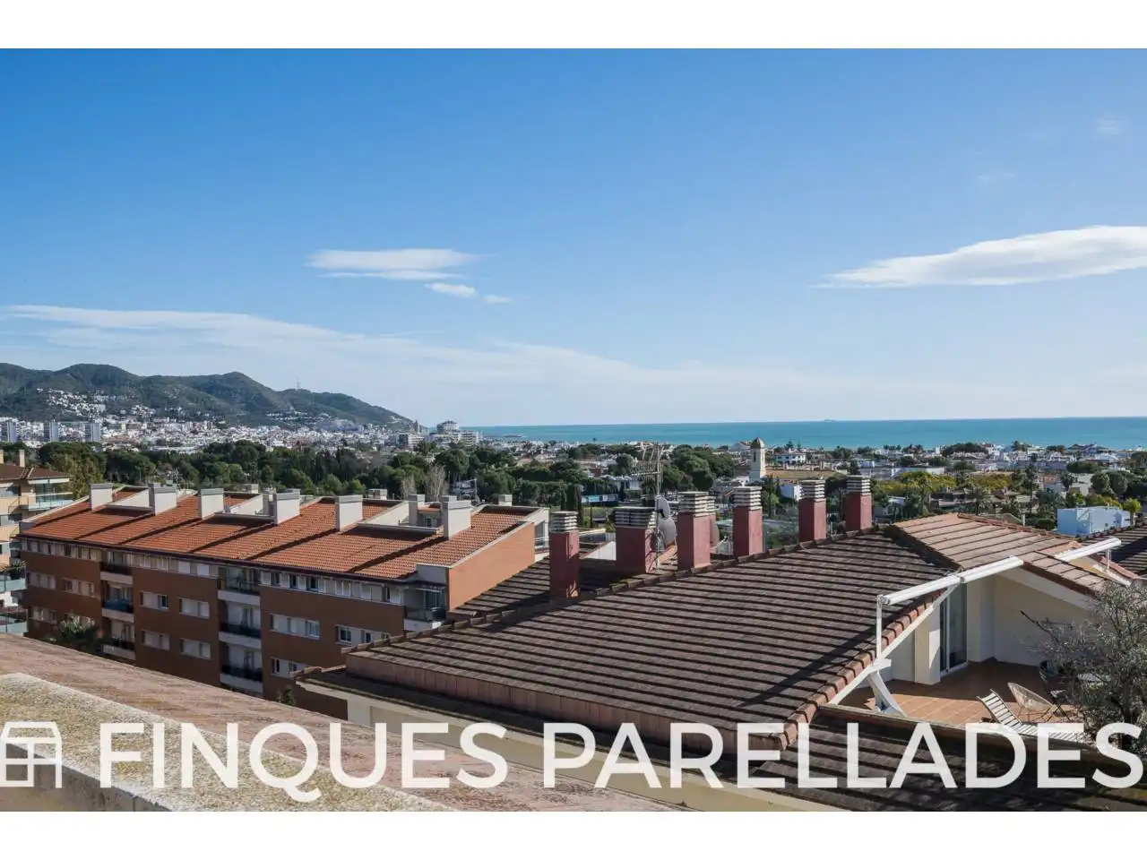 Vista exterior de Ático en venta en Sitges con Calefacción, Terraza y Trastero