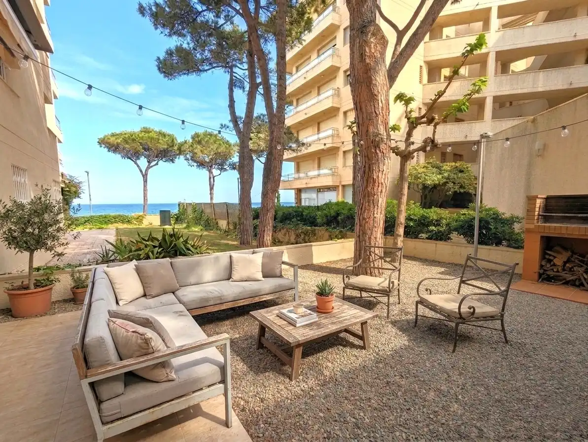 Terraza de Planta baja en venta en Castell d'Aro, Platja d'Aro i s'Agaró con Aire acondicionado, Calefacción y Jardín privado
