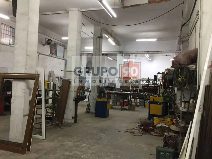 Nave industrial en venta en Valencia