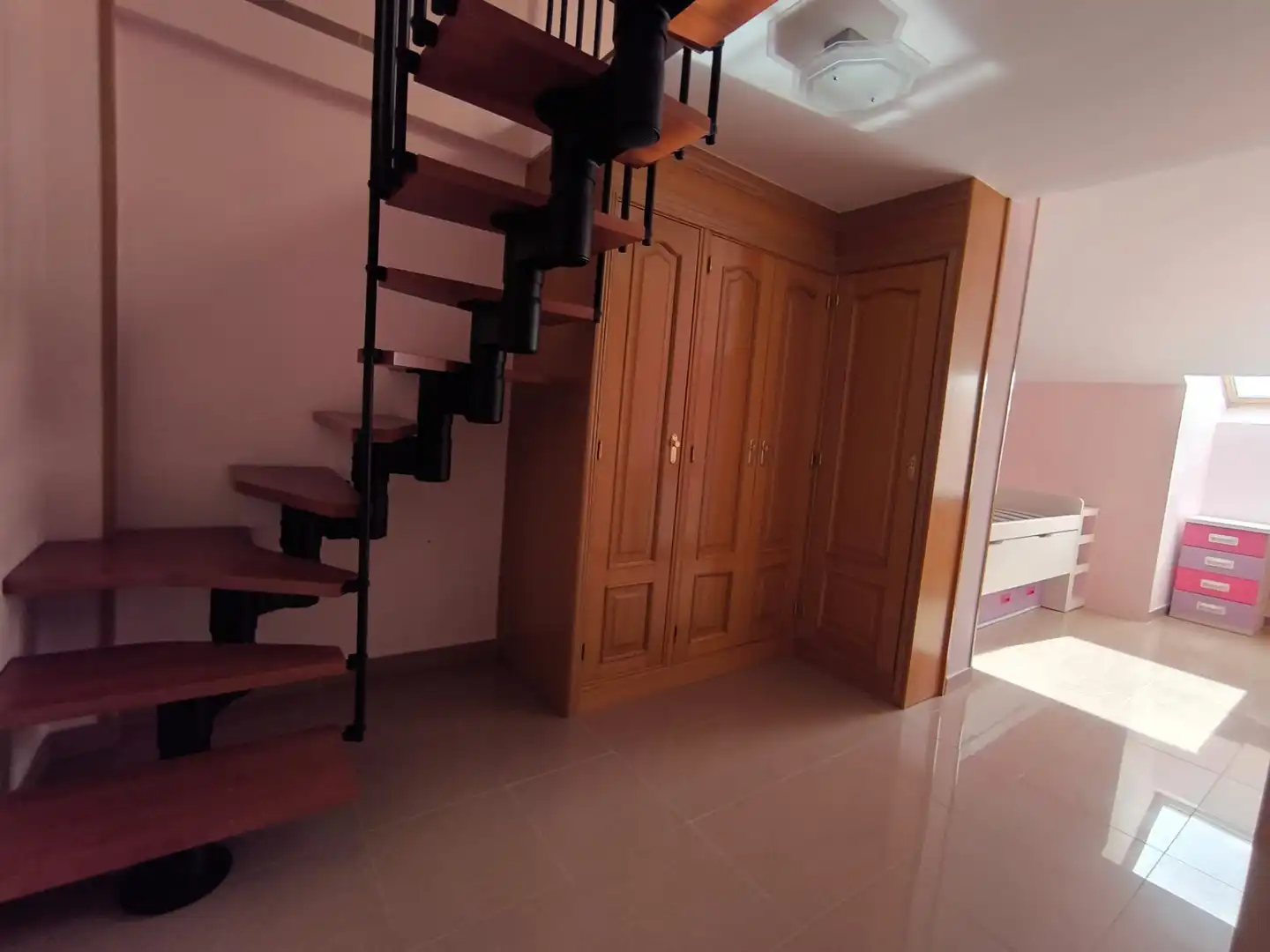 Dúplex en venta en Sevilla la Nueva con Aire acondicionado, Calefacción y Terraza