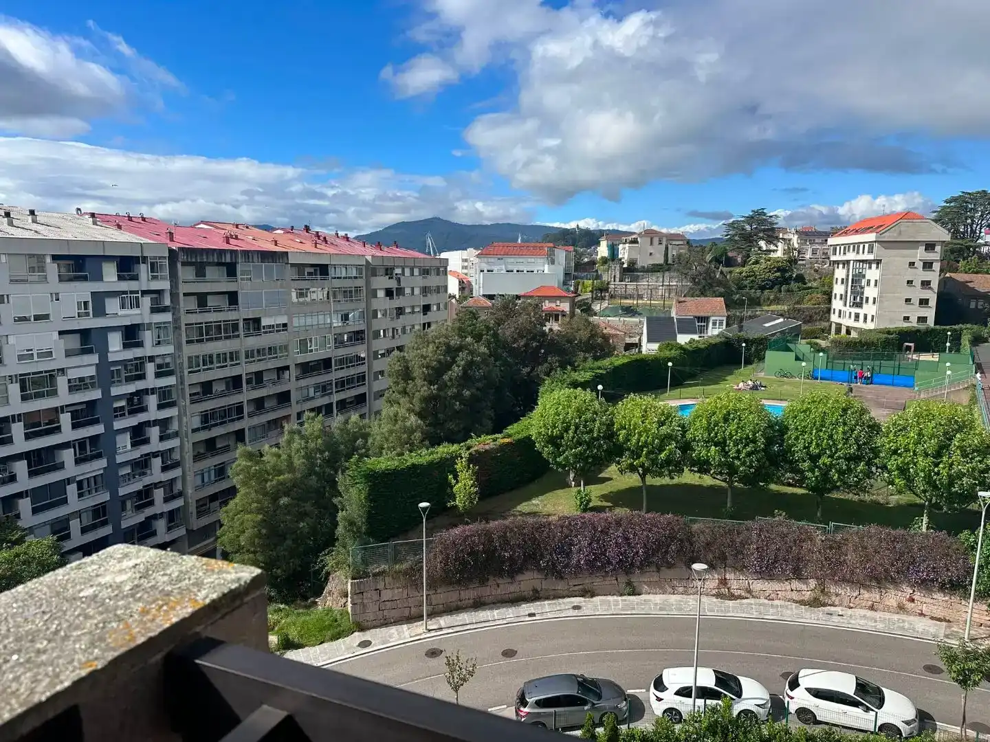 Vista exterior de Apartament en venda en Vigo  amb Jardí privat, Parquet i Traster