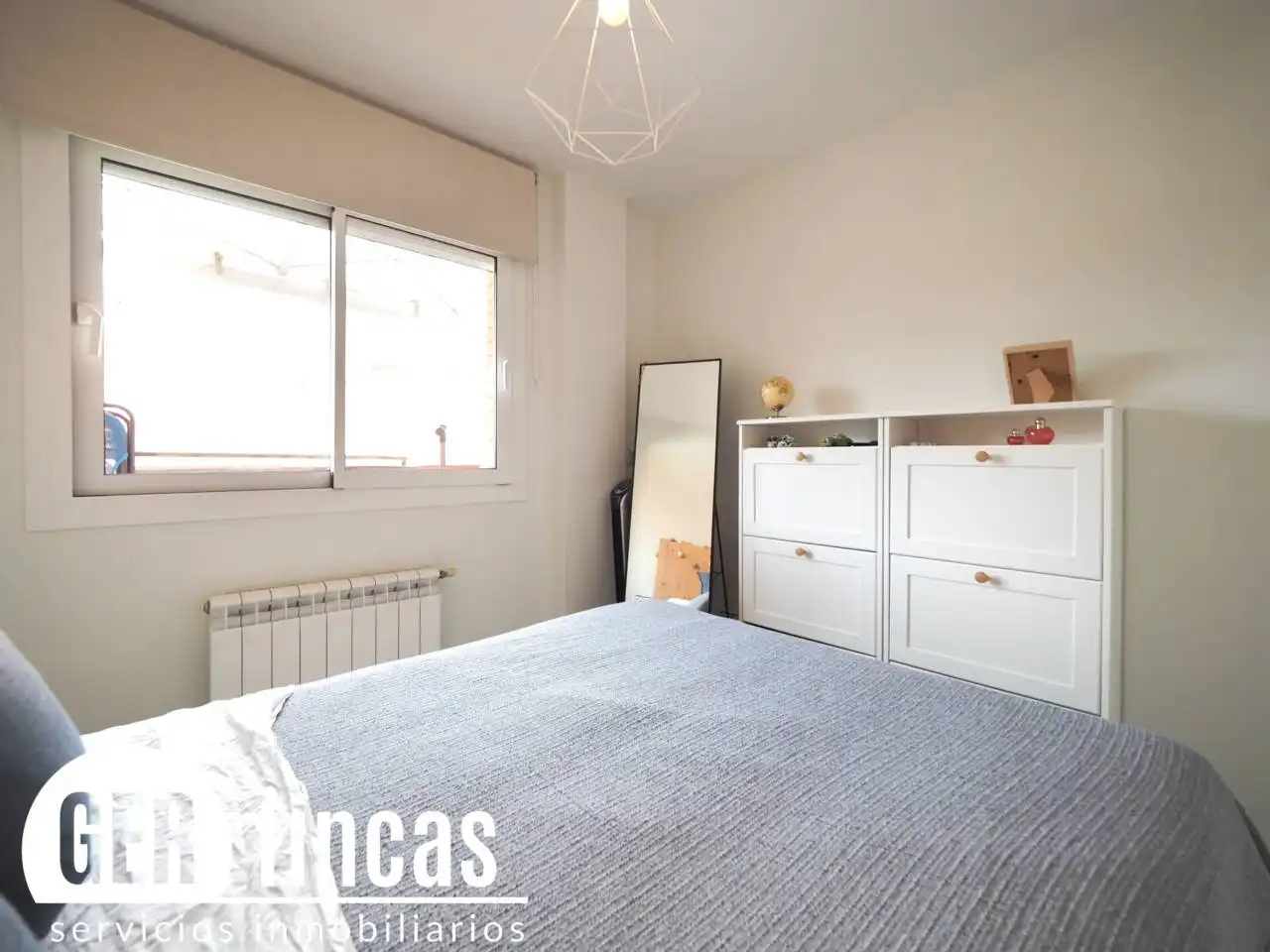 Habitación de Piso en venta en Terrassa con Aire acondicionado, Parquet y Terraza