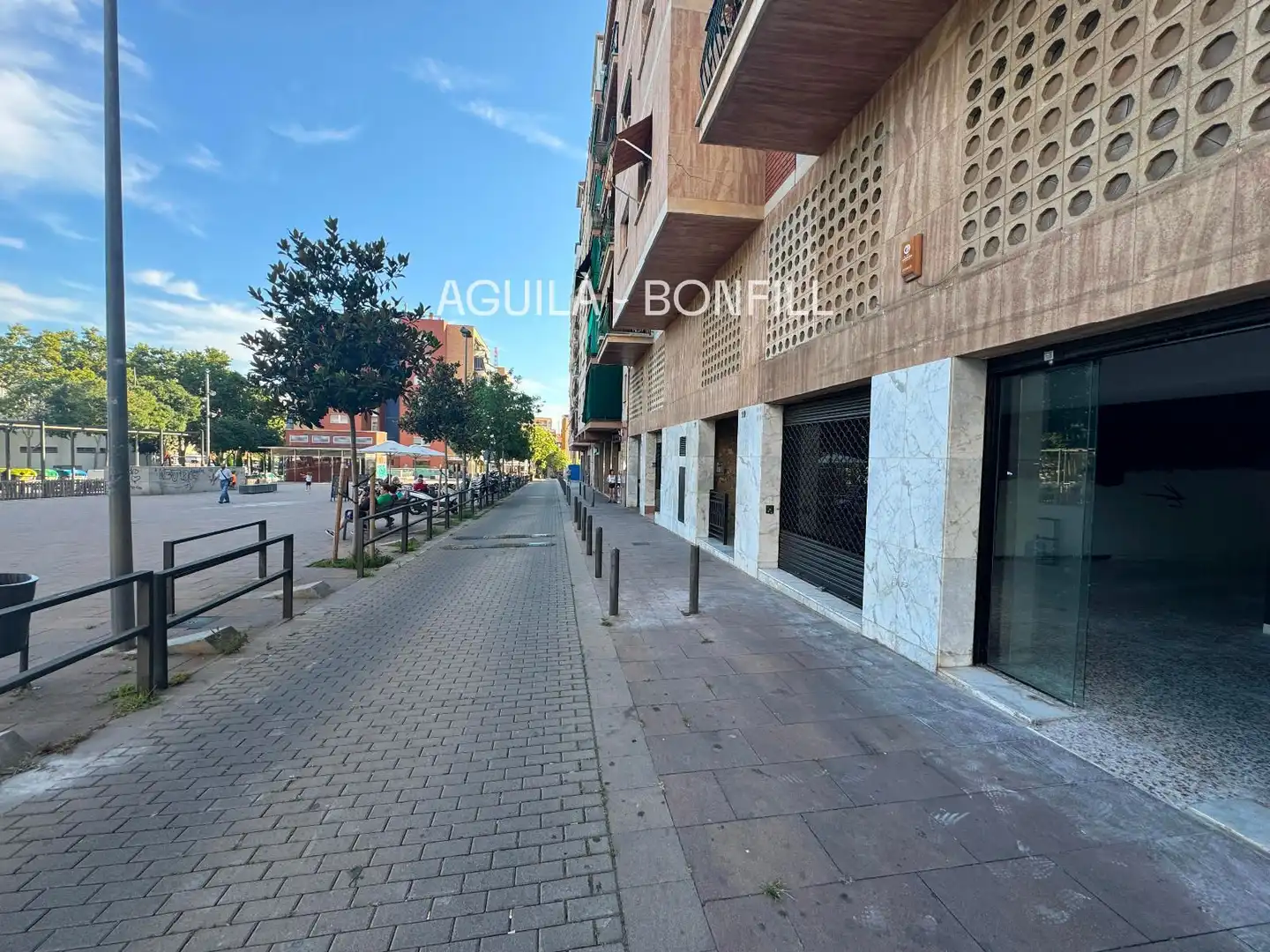 Local comercial de lloguer a Córcega 17, imagen 2