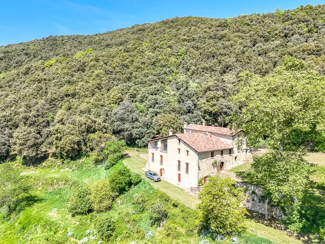 Casa rústica con jardín en venta en Sant Joan Les Fonts, imagen 4