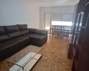 Living room of Flat to rent in Vigo   with Heating, Furnished and Oven