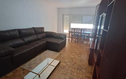 Living room of Flat to rent in Vigo   with Heating, Furnished and Oven