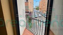 Vista exterior de Pis en venda en Castellón de la Plana / Castelló de la Plana amb Traster, Moblat i Balcó