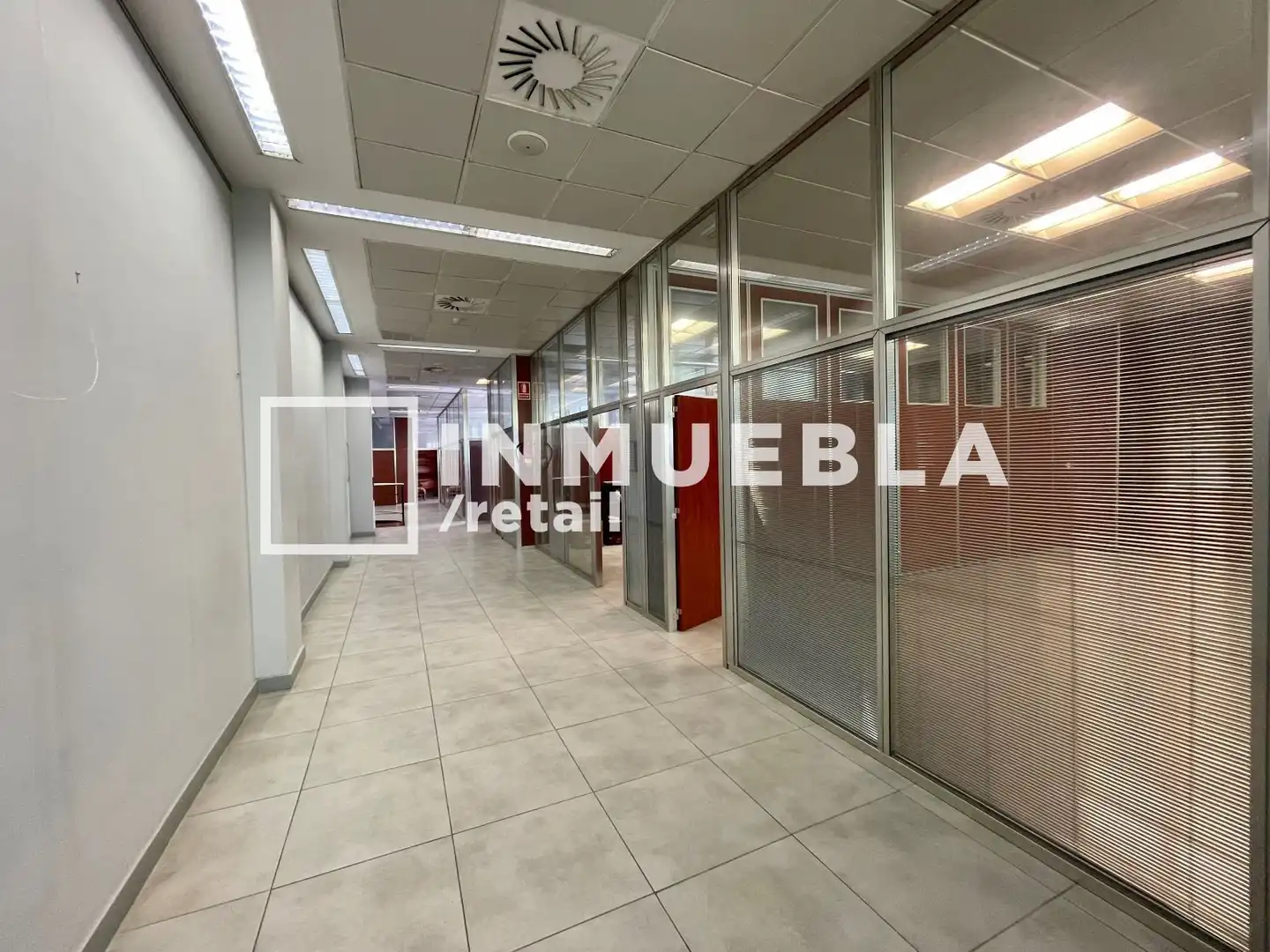 Local comercial en alquiler en Eixample, imagen 24