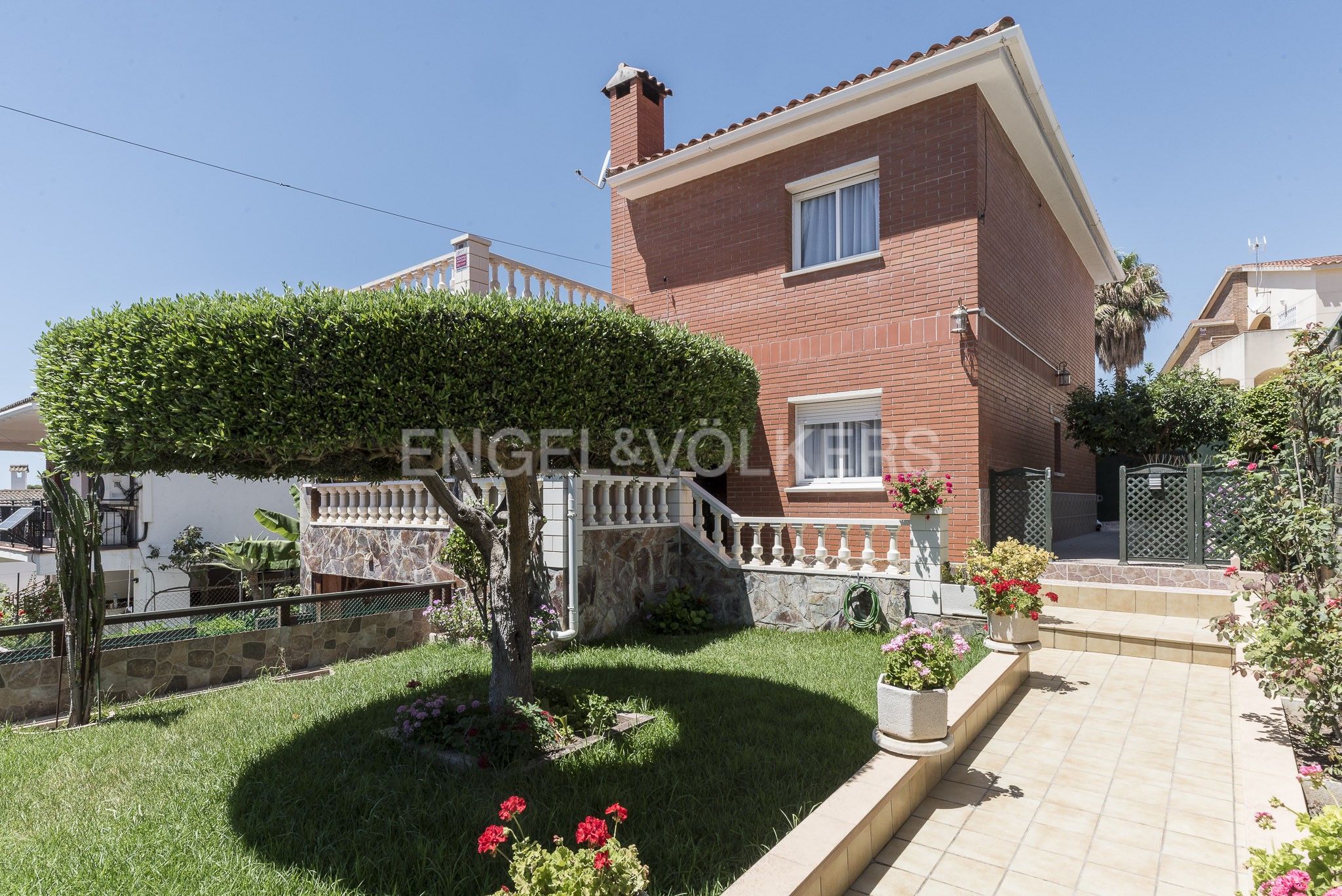 Exterior view of House or chalet for sale in Cunit  with Heating, Private garden and Terrace