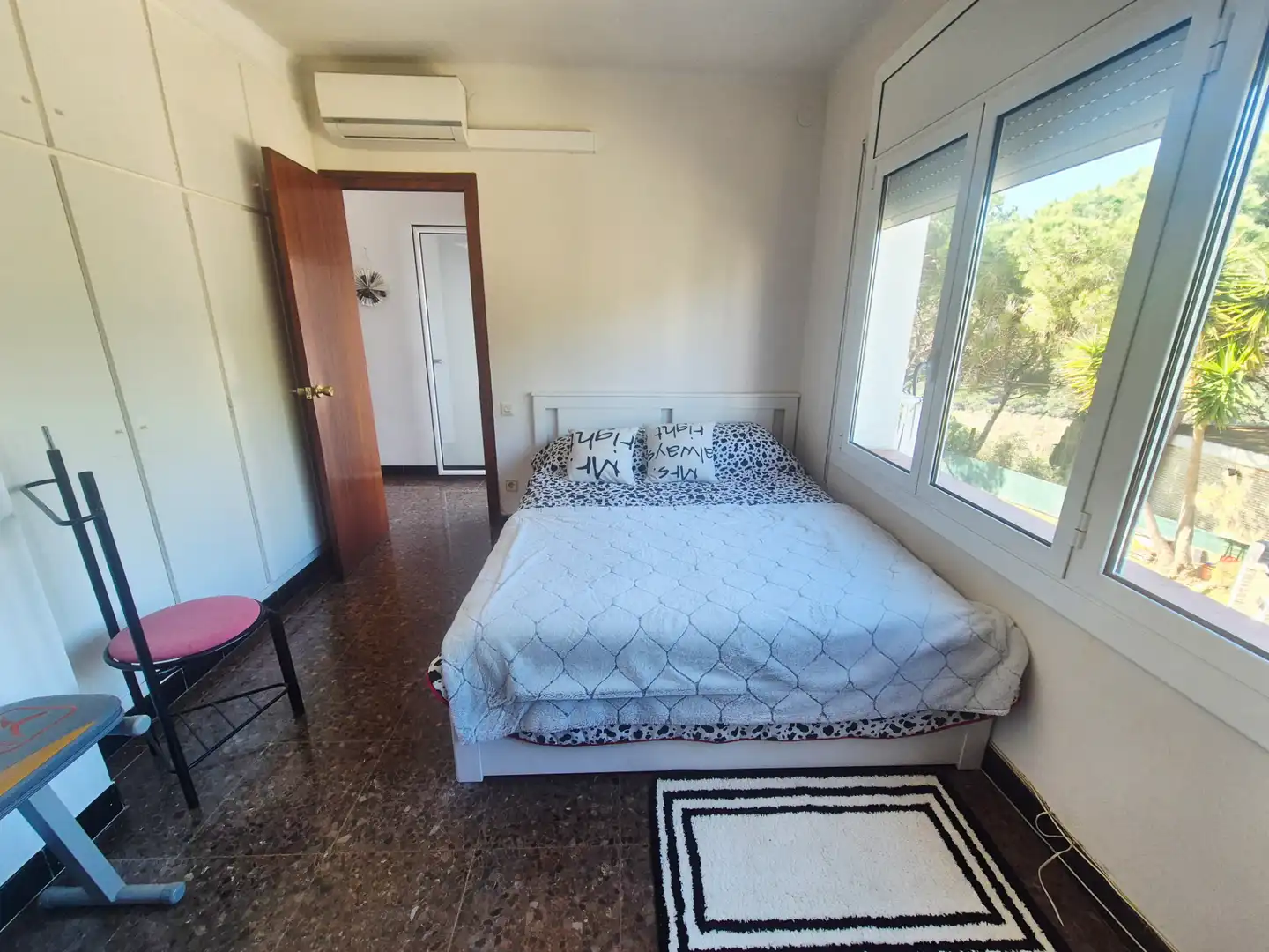 Casa con terraza en venta en Carrer Llorenç Trias 13, imagen 37
