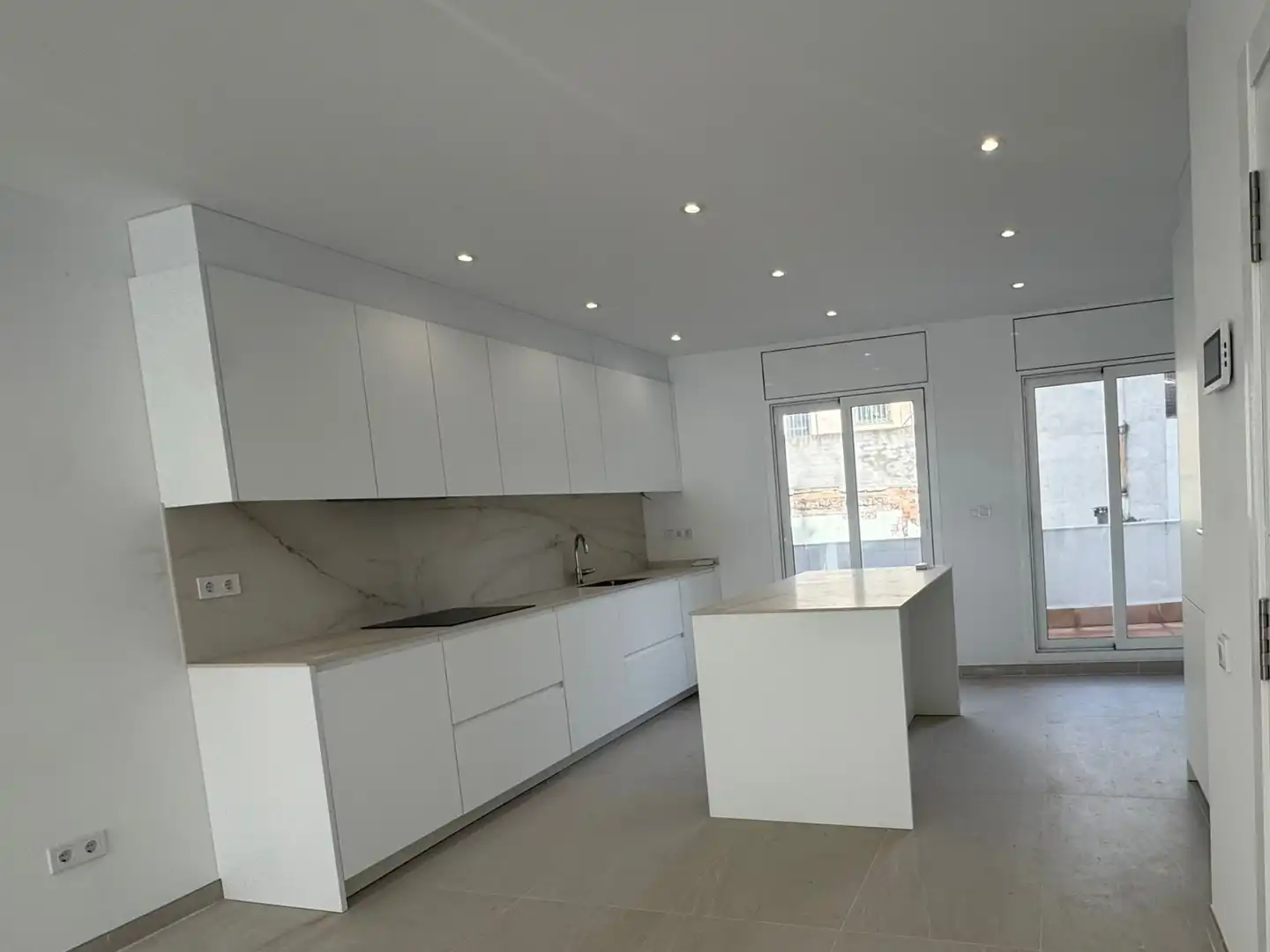 Cocina de Casa adosada en venta en Rubí con Calefacción, Terraza y Balcón