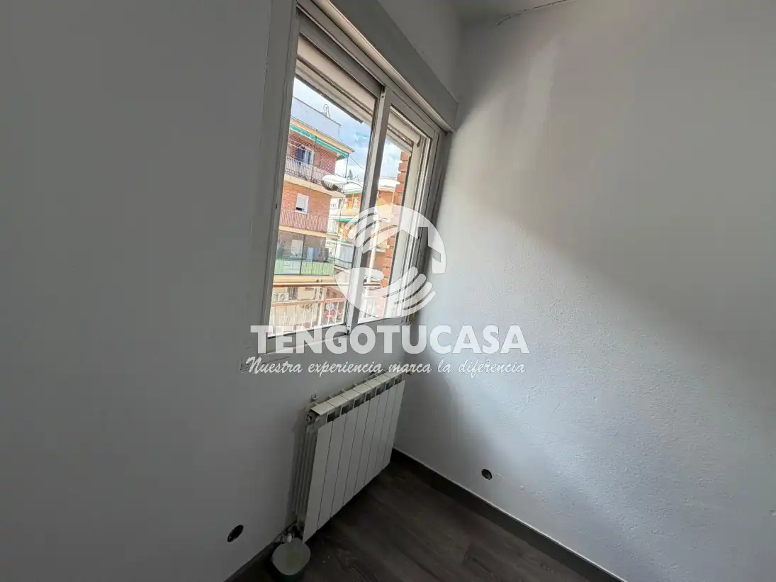 Habitación de Piso en venta en Madrid con Calefacción, Terraza y Trastero