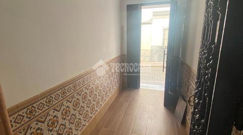 Foto 3 de Casa adosada en venta en Sanlúcar la Mayor, Sevilla