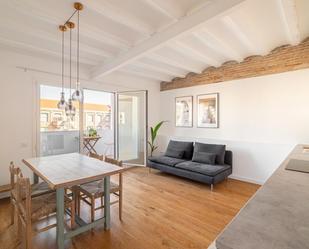 Sala d'estar de Apartament de lloguer en  Barcelona Capital amb Aire condicionat, Calefacció i Moblat