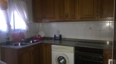 Dúplex listo para entrar a vivir con cochera. La vivienda se distribuye en dos plantas; la primera se compone de porche delantero,, imatge 3