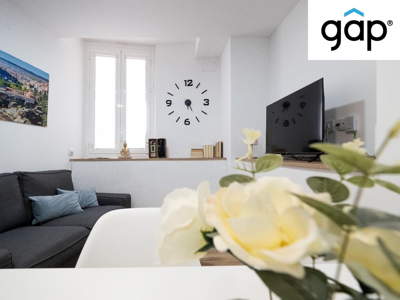 Sala d'estar de Planta baixa en venda en Cuenca Capital amb Aire condicionat i Internet