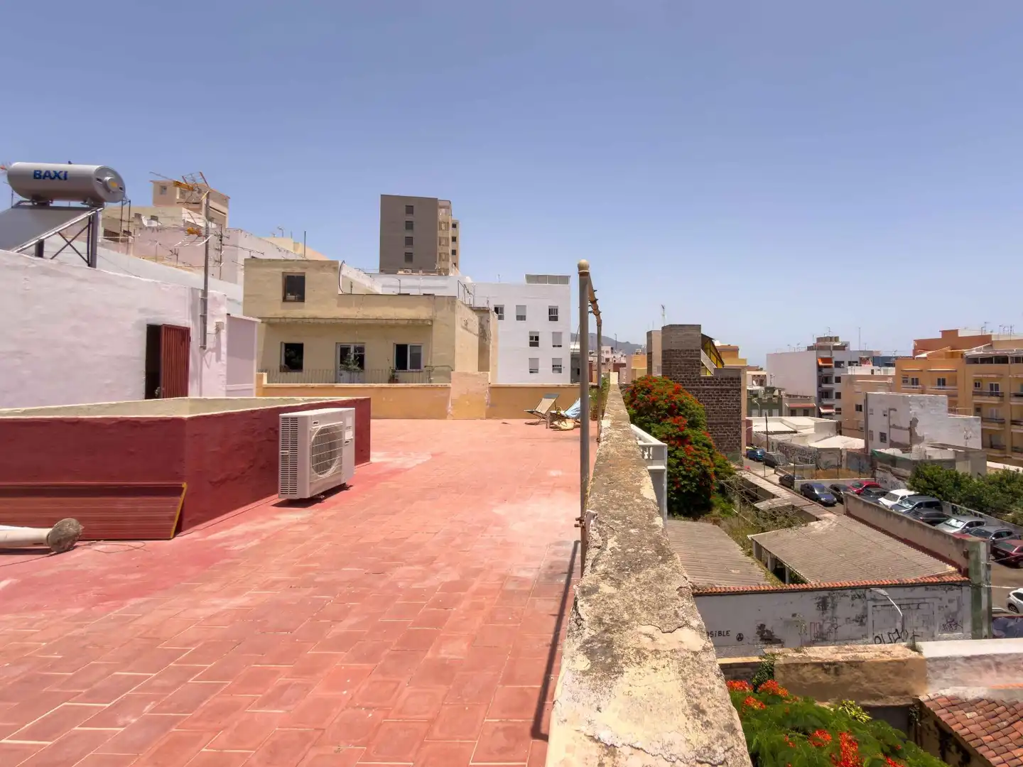 Außenansicht von Wohnung zum Verkauf in Santa Cruz de Tenerife mit Klimaanlage und Möbliert