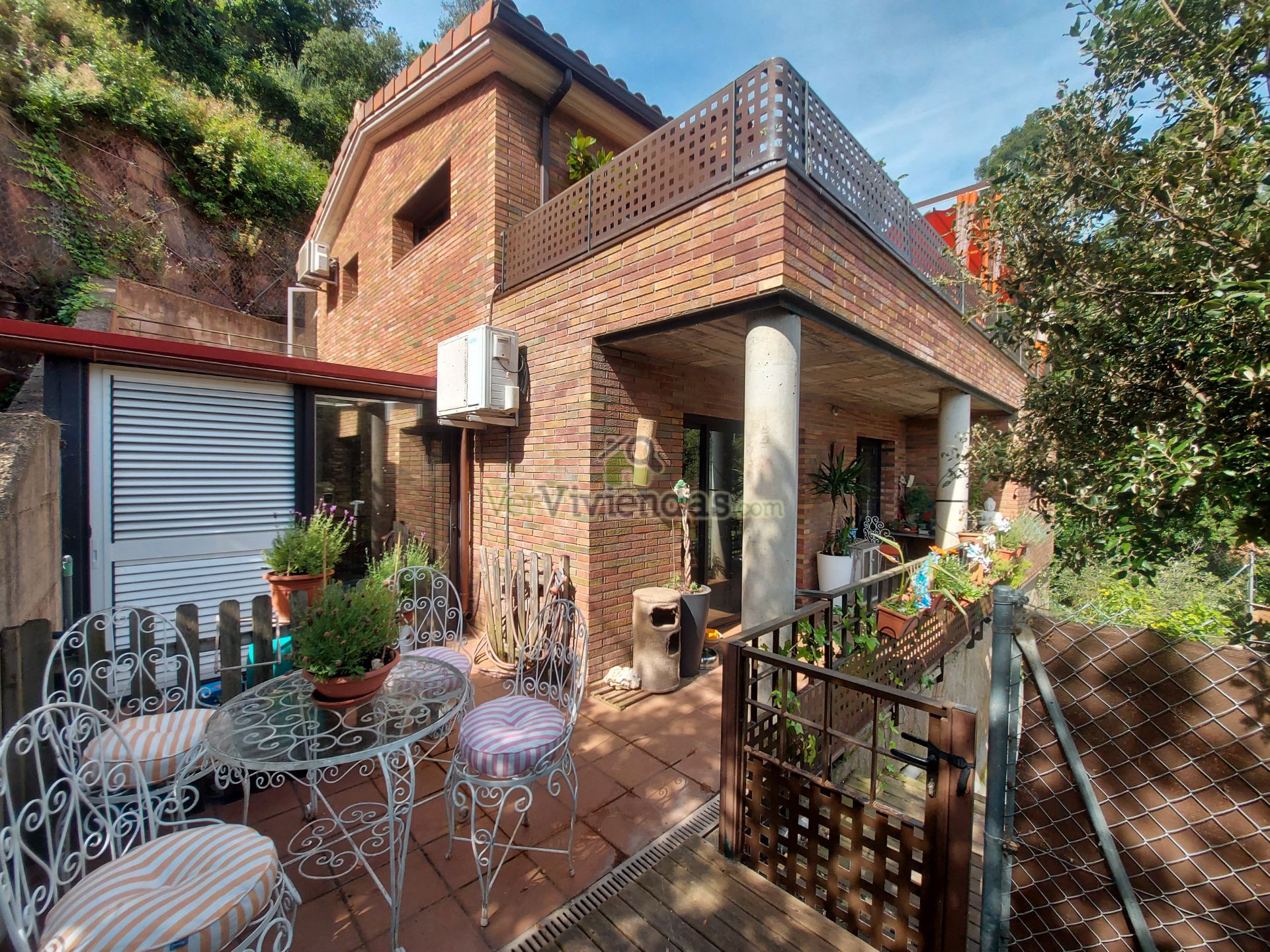 Exterior view of House or chalet for sale in Torrelles de Llobregat  with Air Conditioner, Heating and Private garden