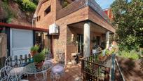 Vista exterior de Casa o xalet en venda en Torrelles de Llobregat amb Aire condicionat, Calefacció i Jardí privat