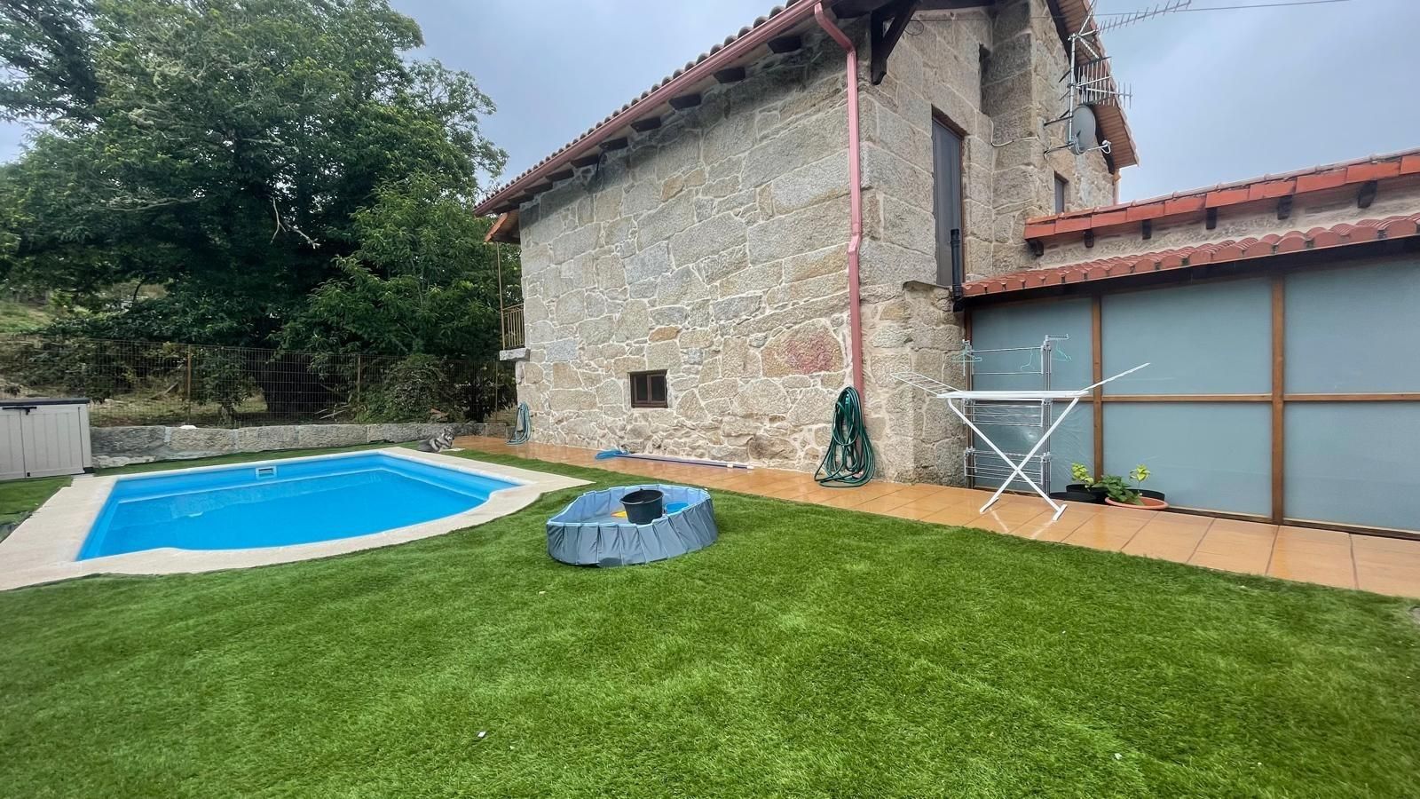 Piscina de Casa o xalet en venda en Allariz amb Calefacció, Jardí privat i Traster