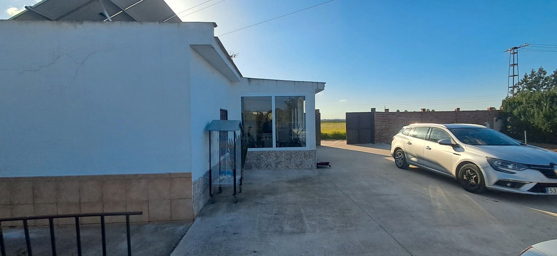 Vista exterior de Casa o chalet en venta en Utrera con Aire acondicionado, Jardín privado y Piscina