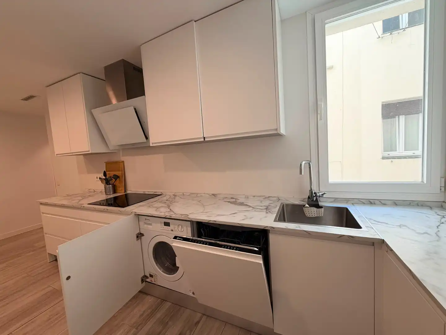 Kitchen of Flat for sale in Madrid  with Air Conditioner, Heating and Storage room