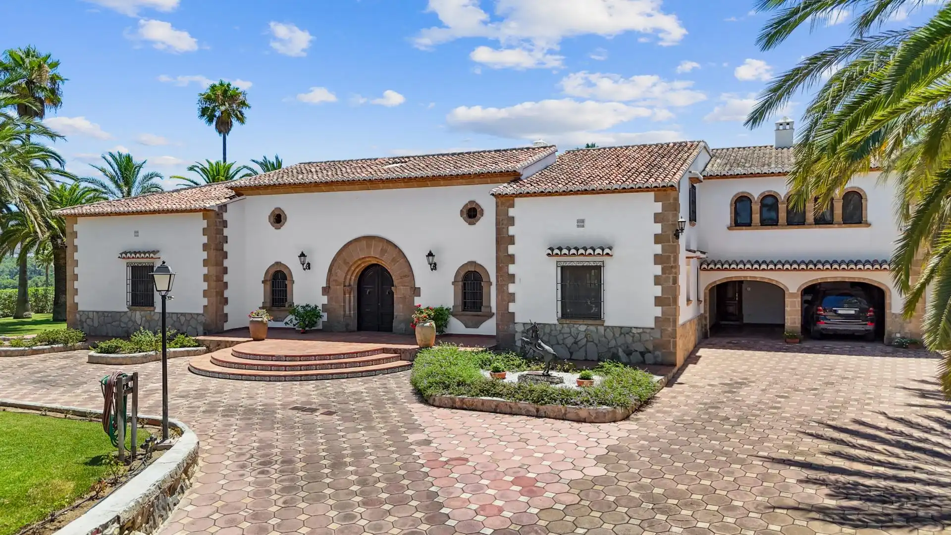 Exterior view of Houses for sale in Jávea / Xàbia  with Air Conditioner, Terrace and Storage room