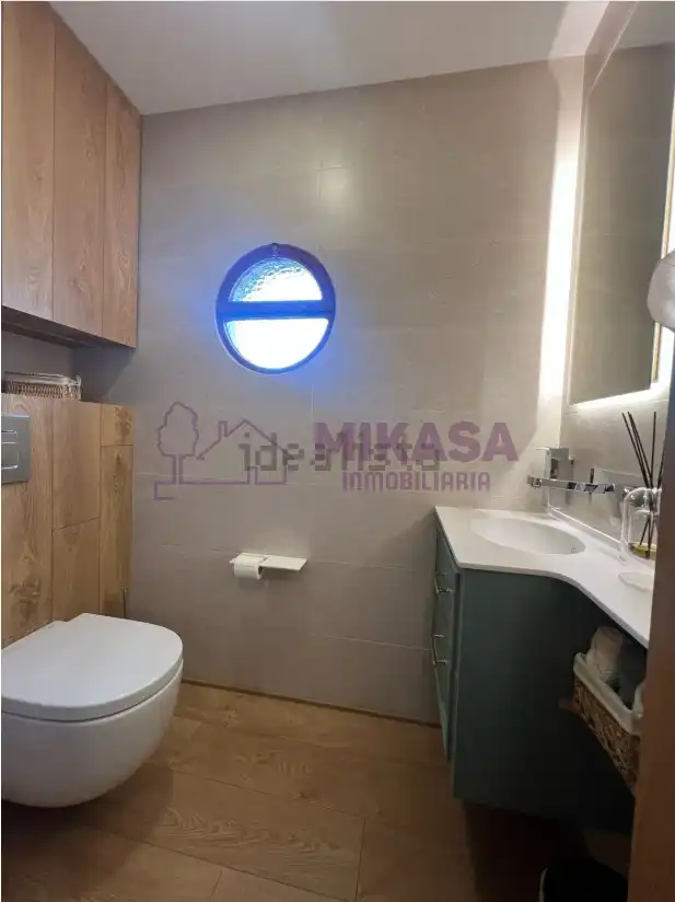 Badezimmer von Fabrikhallen zum Verkauf in Getafe