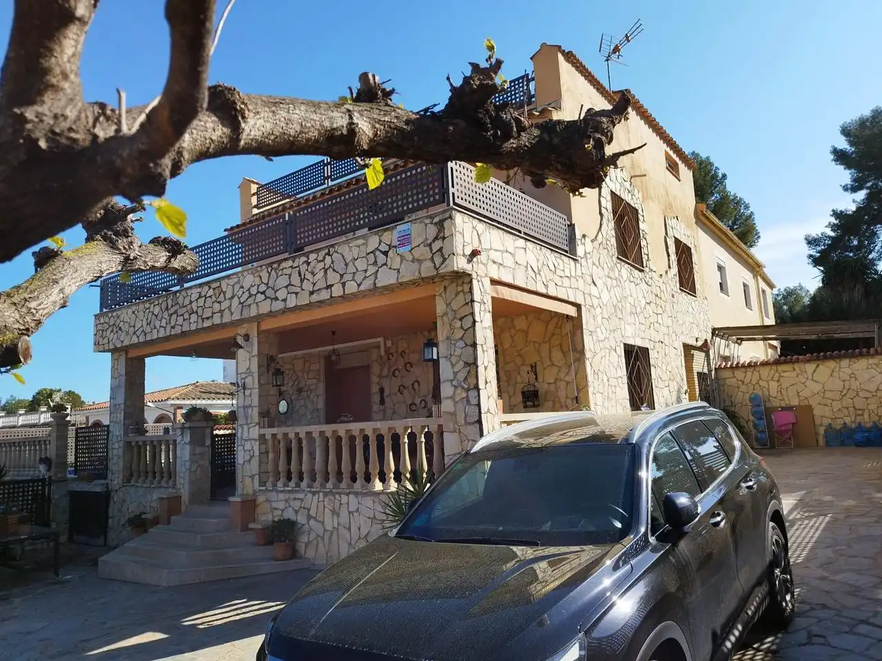 Vista exterior de Casa o xalet en venda en El Catllar  amb Aire condicionat, Calefacció i Jardí privat