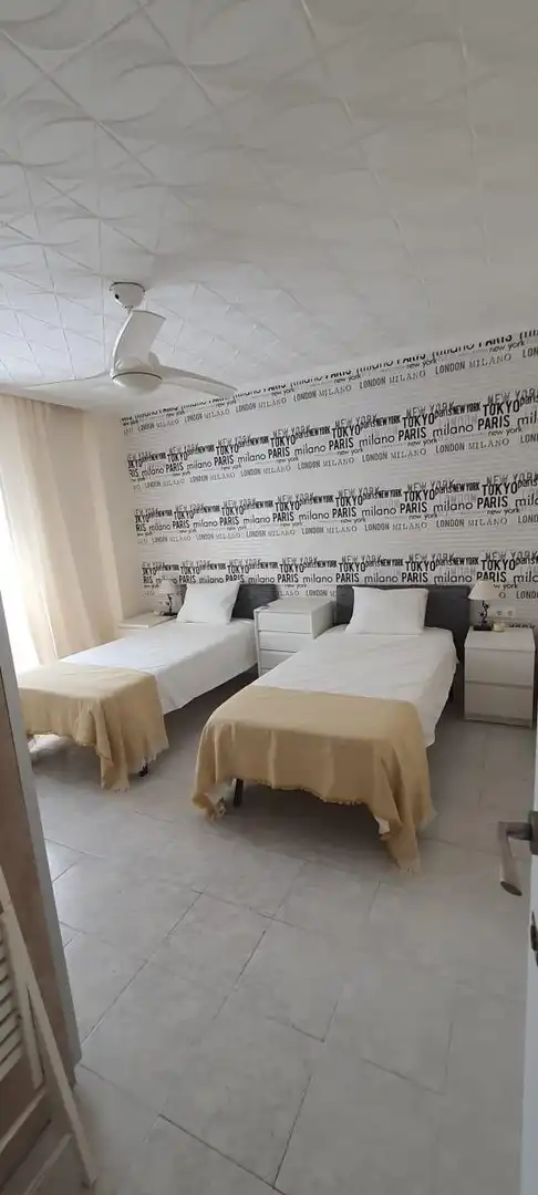 Habitación de Piso en venta en Valencia con Aire acondicionado
