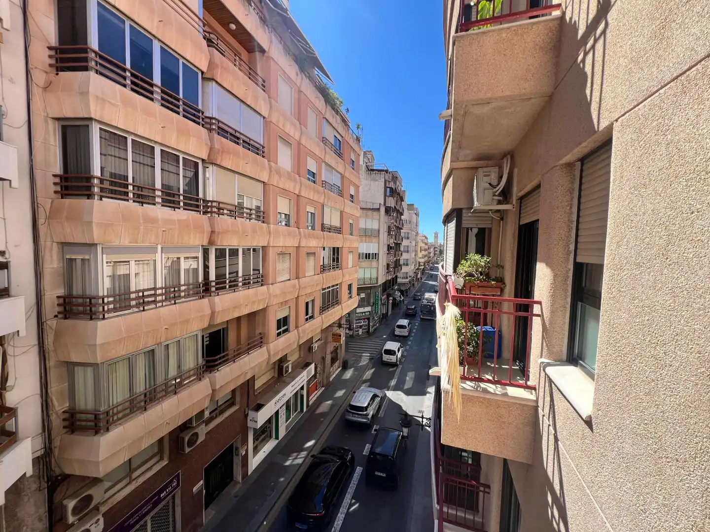 Vista exterior de Piso de alquiler en Elche / Elx con Aire acondicionado y Amueblado
